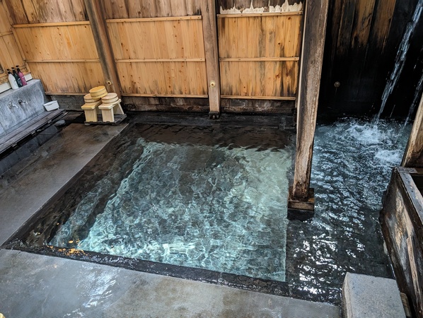 ���z���� ����