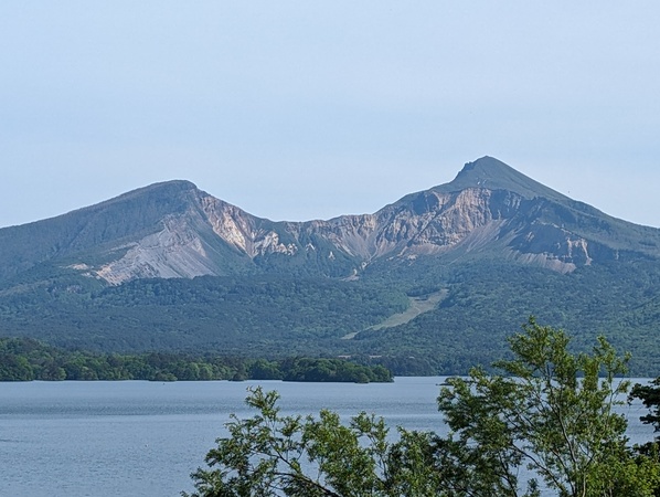 �V����E����ȃX�J�C�o���[