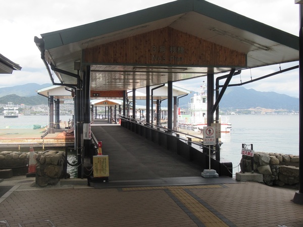 �i�q�����{�{���t�F���[�{������