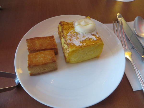 �z�e���I�[�N������