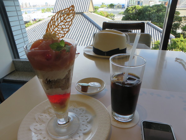 �z�e���I�[�N���_��