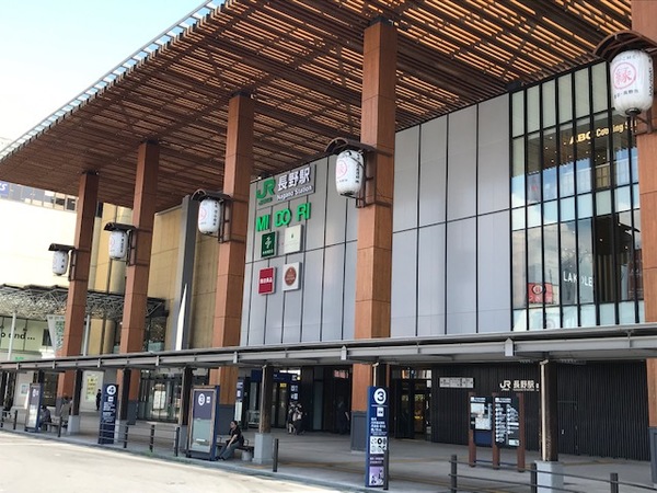 �i�q����w