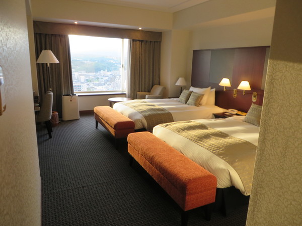 �z�e�����q�啪�I�A�V�X�^���[