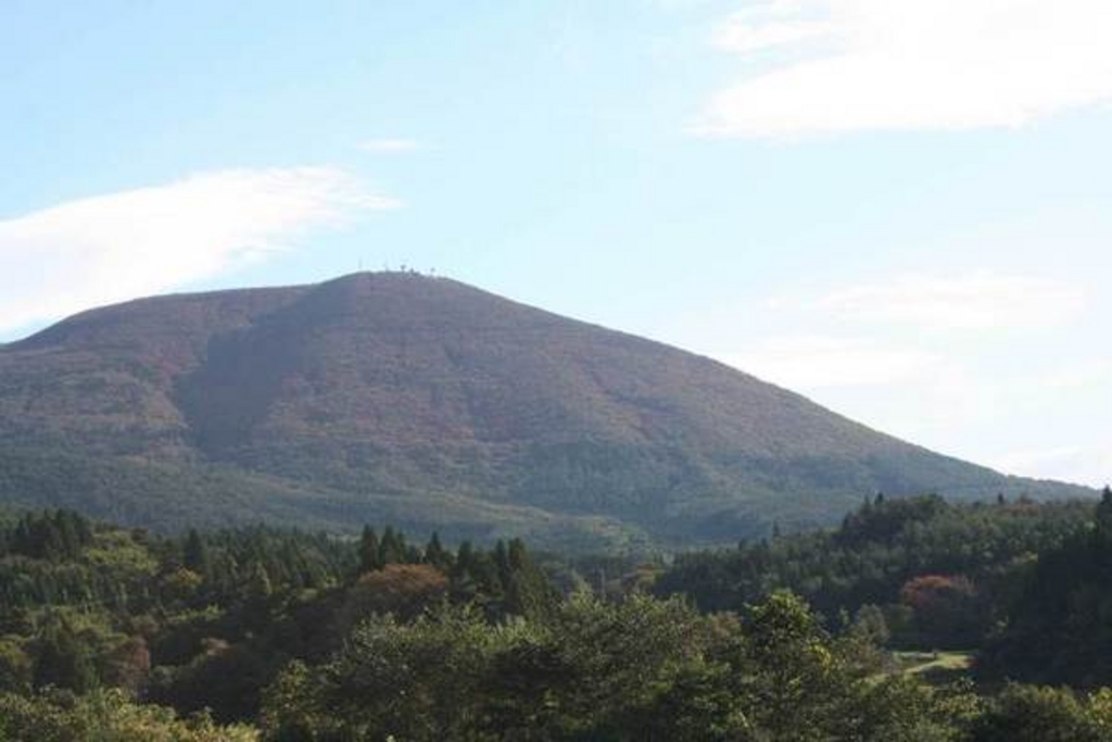 室根山