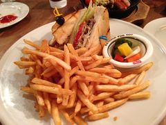 ��������񂳂��South�@Cafe�ւ̓��e�ʐ^1