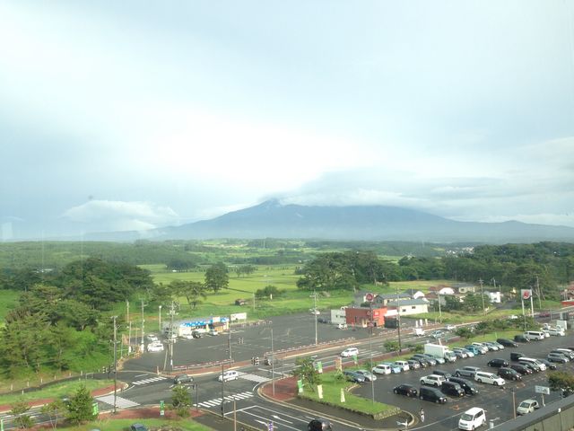 傫ėYȎR͓{C̕xmRz킹܂B_CR