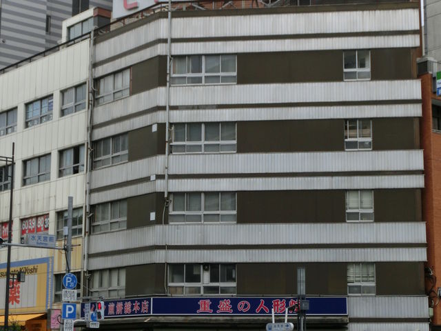 ���V�{�̌����_�ɓ��X�̃r���A�d���i�M���B�[�C�^�N���݂̕������ڗ���_�d���i�M��