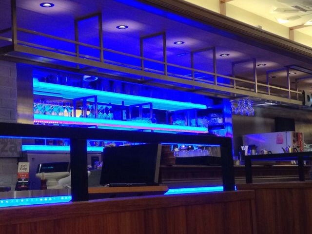 ��͏��������o�[���ۂ����͋C_���p�E�U La Pausa �n�ԓ��X