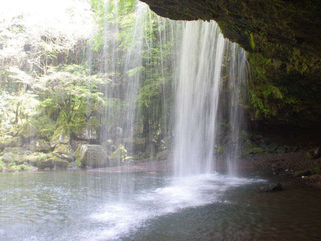 ��̓�������_�烖������@�@���E�F�u����̎��O�\�񐧂ɂ������ƂȂ��Ă���܂��B