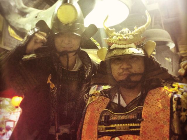 �����R��