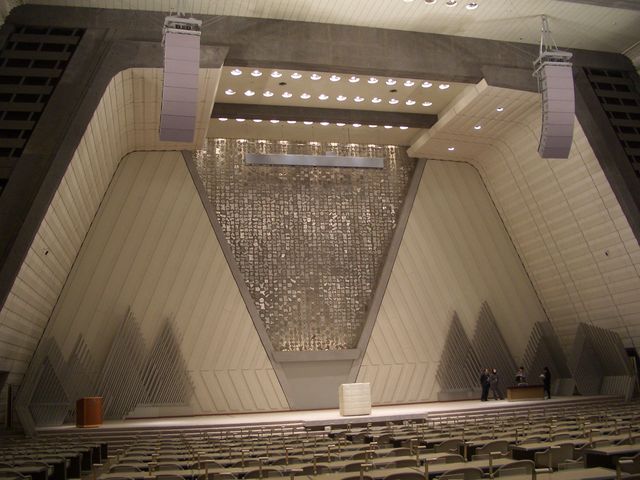 ここが一番広い会議場_国立京都国際会館