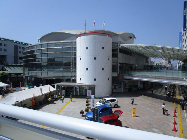 駅より_しまなみ交流館