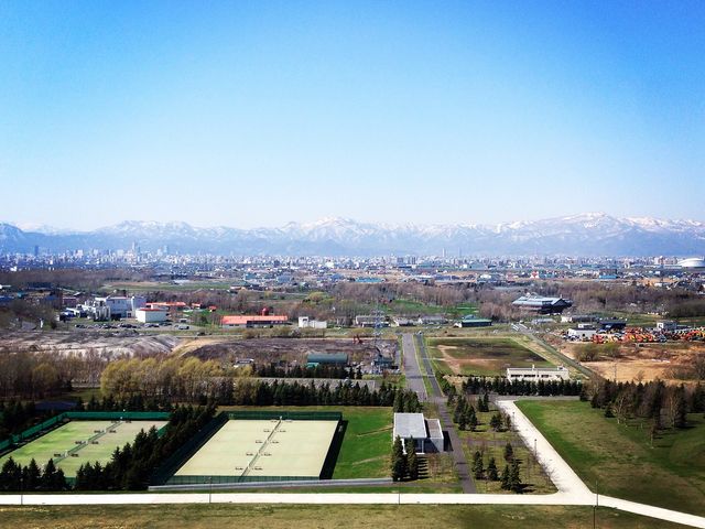 �R���猩���D�y���S���̌i�F�ɂȂ�܂��B_���G��������