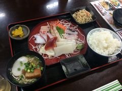 hide����̑��q�u���ݎs��ւ̓��e�ʐ^1