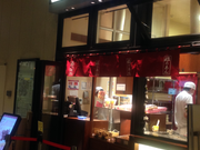 WW}}̋̂ ܃v[UeXX̓eʐ^1