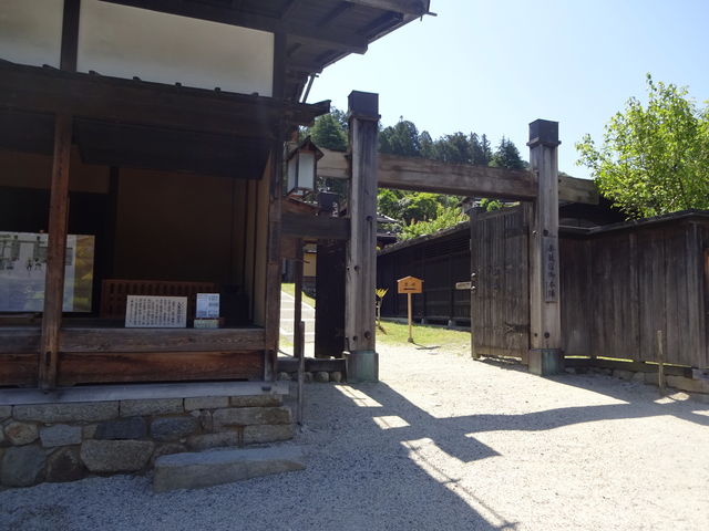 �Č����ꂽ���̂ł�_���ďh�{�w