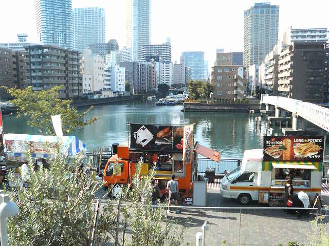 �x���ɍs���Ɛ��H�����̃X�y�[�X�ɉ��䂪�o�Ă��܂����B_���C�g���g��