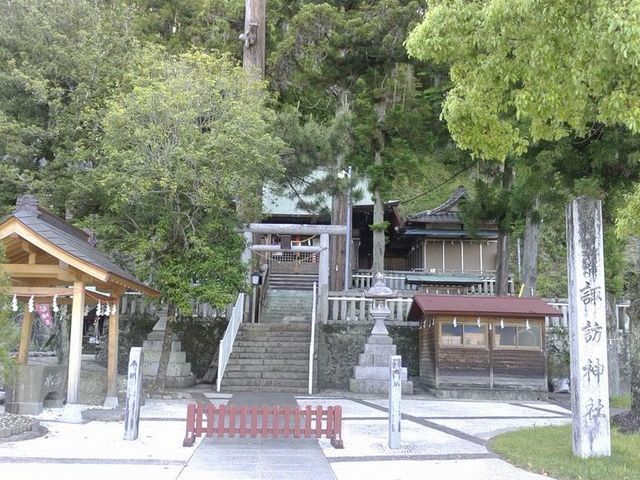 �z�K�_�ЁA�������ɗאڂ��Ă��܂��B_�{�c�@��Y���̂Â���`����