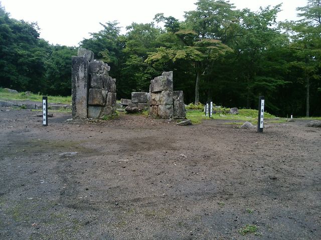 �ŏ��̐����̍��F��_����S�z�R