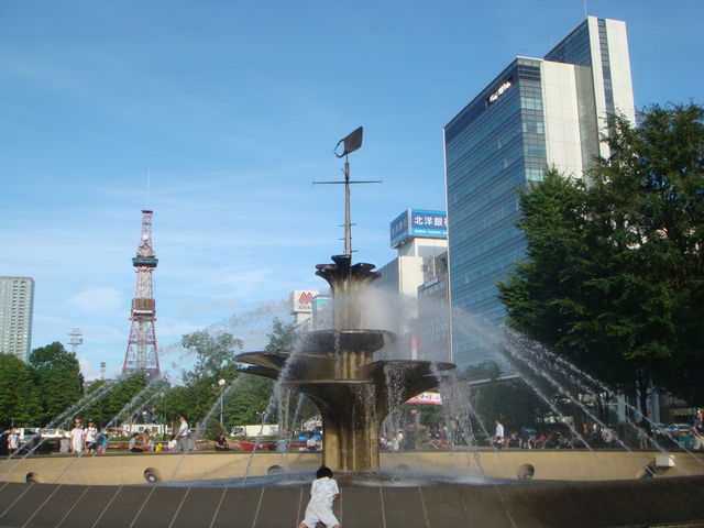 �����ۂ�e���r��