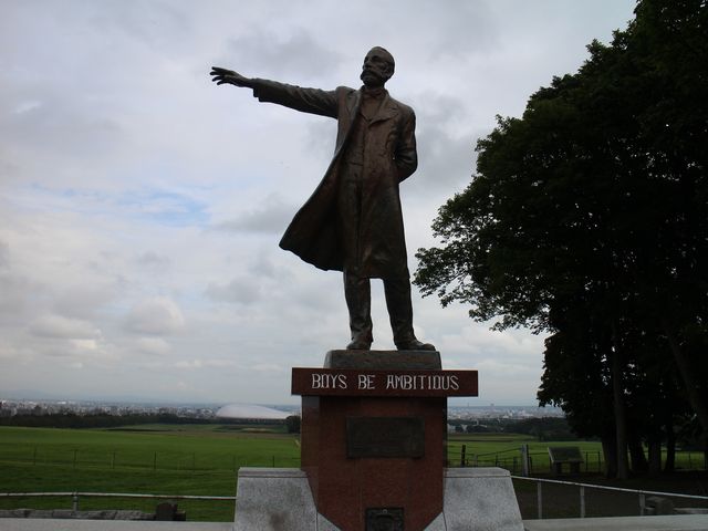 �N���[�N��_�����ۂ�r���u�W�]��