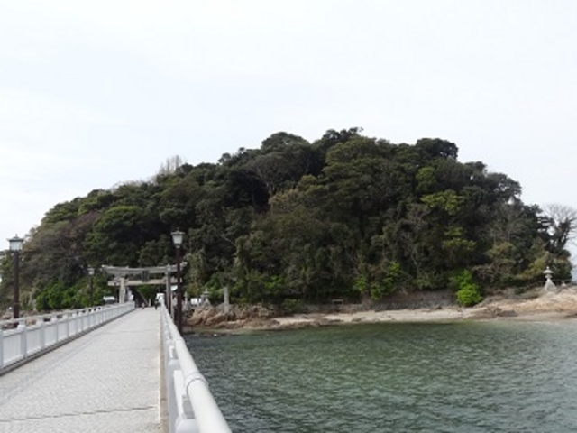 �|���ɂ��锪�S�x�_�Ђ̒����������܂�_�|��