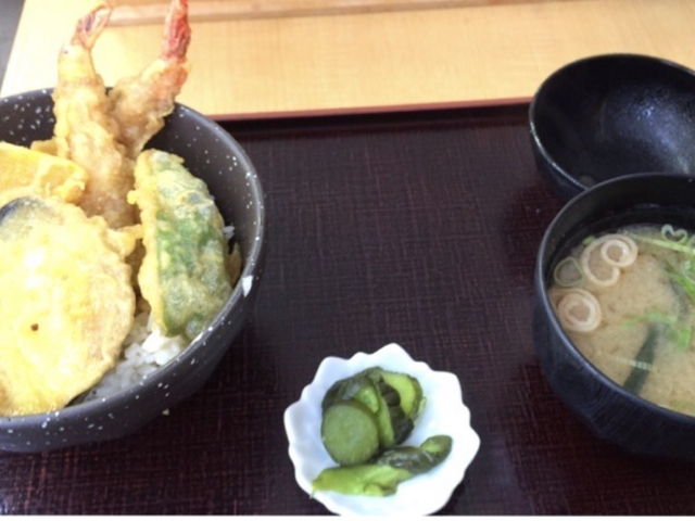 䂳̎RzԓgT[rXGACNX̓eʐ^1