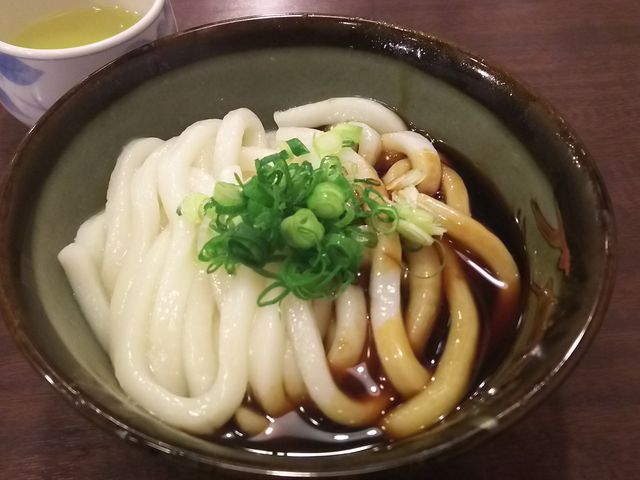 o`ł͂Ȃ^̂悤Ȃ̂Ă_ɐǂ c