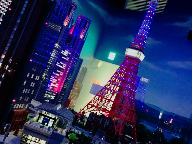 �����̃W�I���}_���S�����h�E�f�B�X�J�o���[�E�Z���^�[����