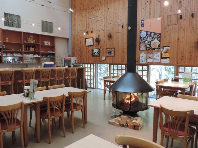 店舗内部_クアハウス山小屋