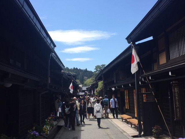 l͎Ԃ̏Aƍڐ炱Ȏʐ^B܂_ˍREόl͎ԁ@炭