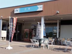 ɂ[B̎O؃T[rXGAijւ̓eʐ^1