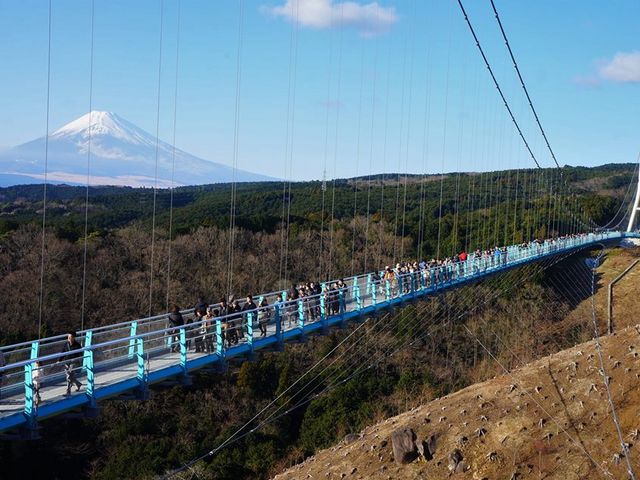 �����苴_�O���X�J�C�E�H�[�N