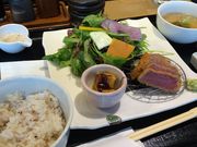 ݂̋ aJ3ړX̓eʐ^1