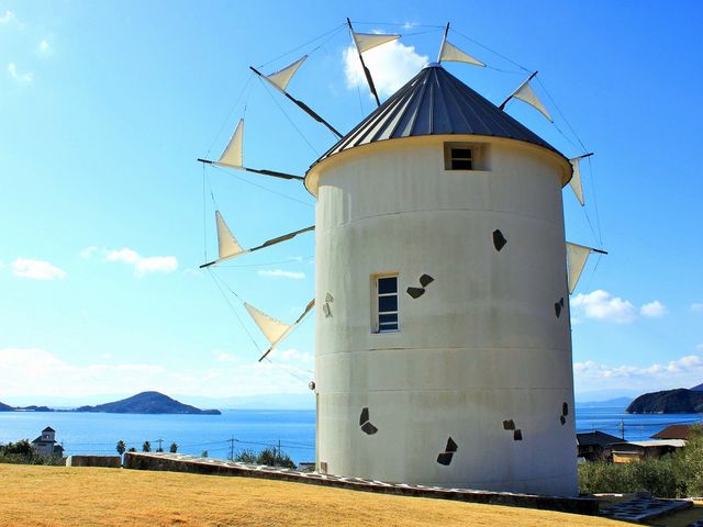 ギリシャ風車_道の駅　小豆島オリーブ公園