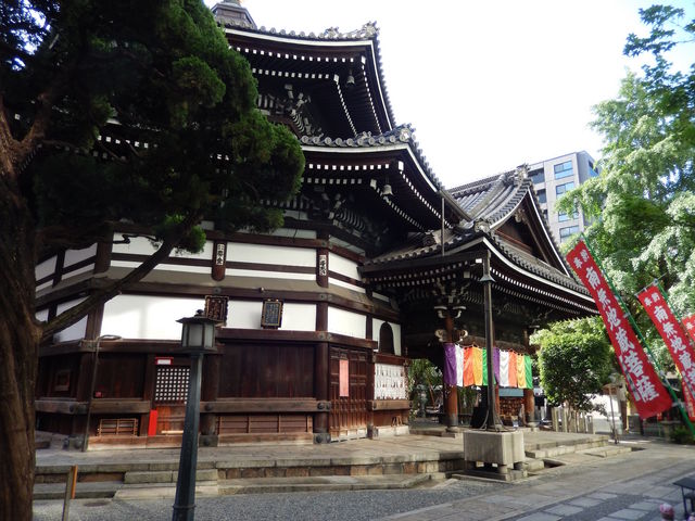 六角形の形をしたお堂_紫雲山頂法寺(六角堂)