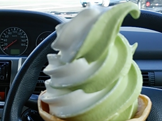 �ق���񑐃~�b�N�X_���̉w �ɂ���