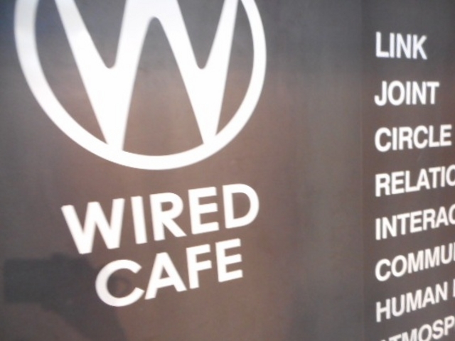 Ⴝ낤WIRED CAFE lSWCiXX̓eʐ^1