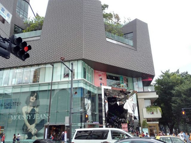 ��������ł��ڗ��t�@�T�[�h_���}�v���U�\�Q�����h