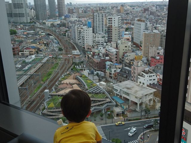 ɂɂCAFFE & BAR PRONTO XJCc[C[Xg^[X̓eʐ^1