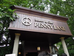 �}�T�m������̃x�[�J���[�J�t�F�E�y�j�[���C���ւ̓��e�ʐ^1