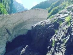 �~���g�e�B����̍������J�S���ւ̓��e�ʐ^1