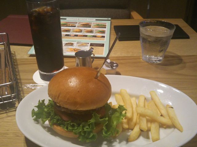 Tom̃Xo[K[ّ̈OX̓eʐ^1