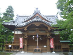 �g�V���[����̉��Ð_�Ђւ̓��e�ʐ^1