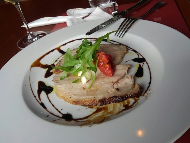 �|�[�N�̂�����_�X�J�C���E���W���_�C�j���O�@�A�[�e�B�X�g �J�t�F