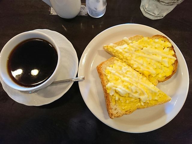 [jO_HIRO coffee ɒOȂX