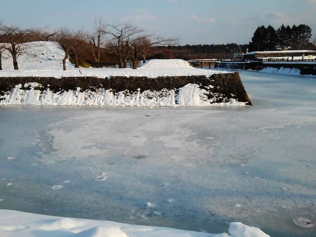 �J�`�J�`�ɓ����Ă���_�ܗŊs����