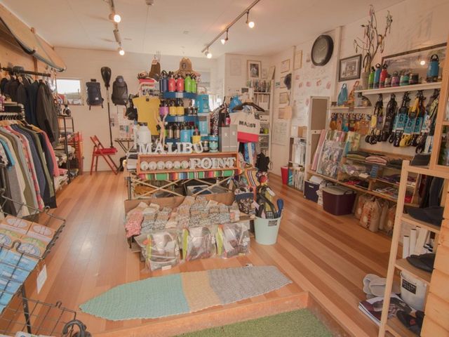 �V���b�v�ɂ̓J���C�C���̂���R�B_�l�`�k�h�a�t�@�o�n�h�m�s