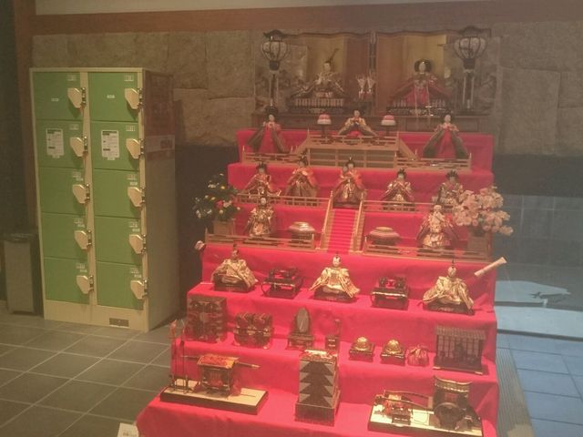 낽񂳂̓csق̓eʐ^1