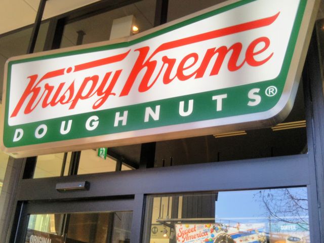 HappỹNXs[EN[Eh[ic ہ[ƉlXiKrispy Kreme Doughnutsj̓eʐ^1